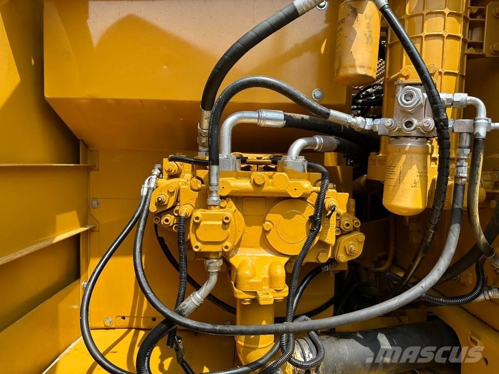 CAT CAT320C حفارات وسط 7 طن - 12 طن