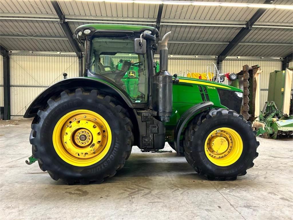 John Deere 7310R الجرارات