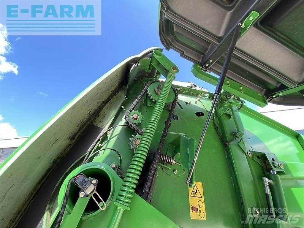 John Deere 864 محزمات مربعة