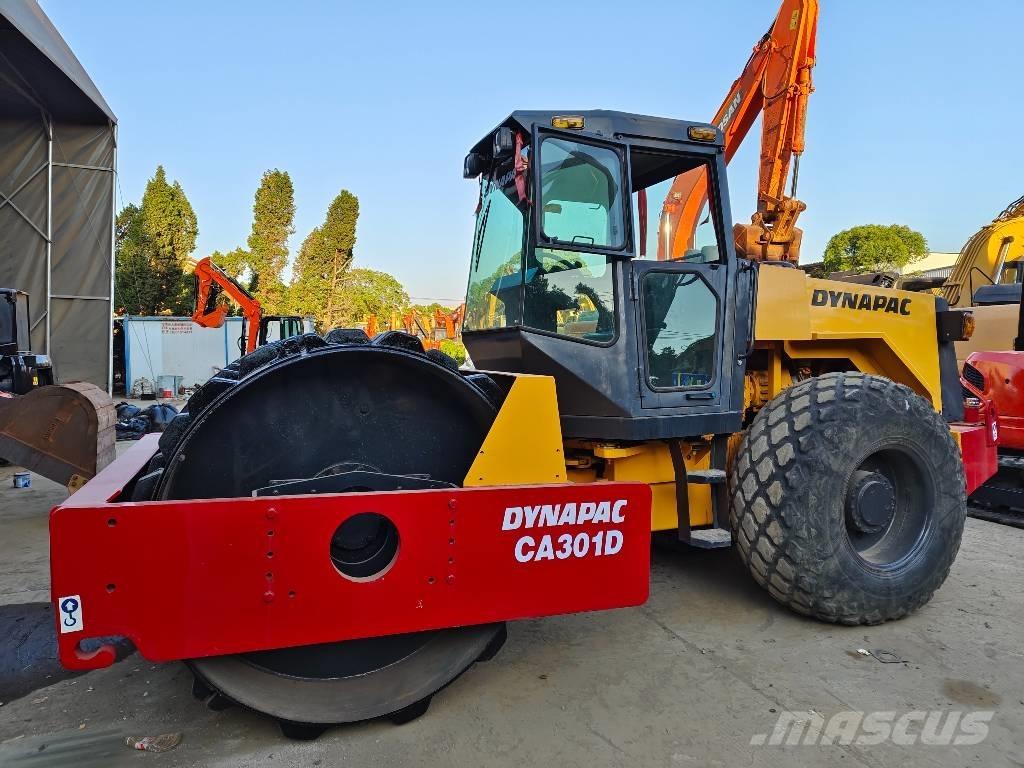 Dynapac CA 301 D مداحل أحادية الأسطوانة