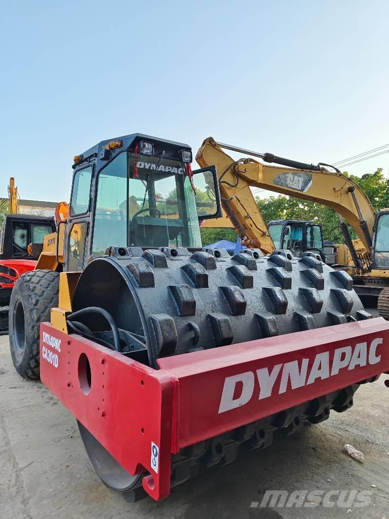 Dynapac CA 301 D مداحل أحادية الأسطوانة