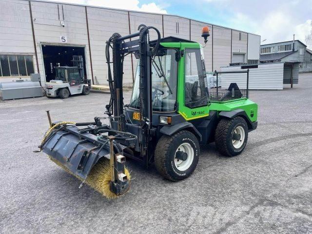 LM Trac 485 جرارات مدمجة