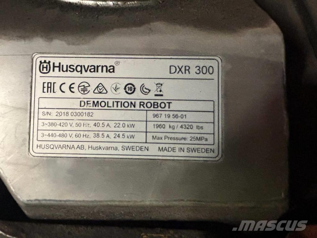 Husqvarna DXR 300 حفارات هدم