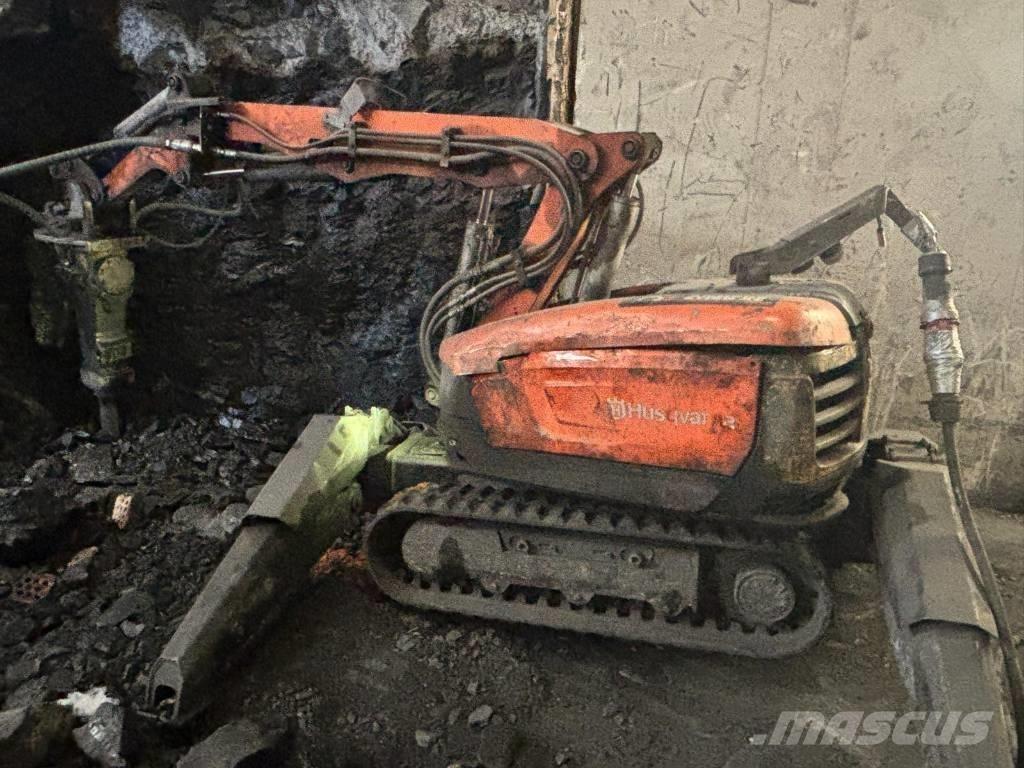Husqvarna DXR 300 حفارات هدم