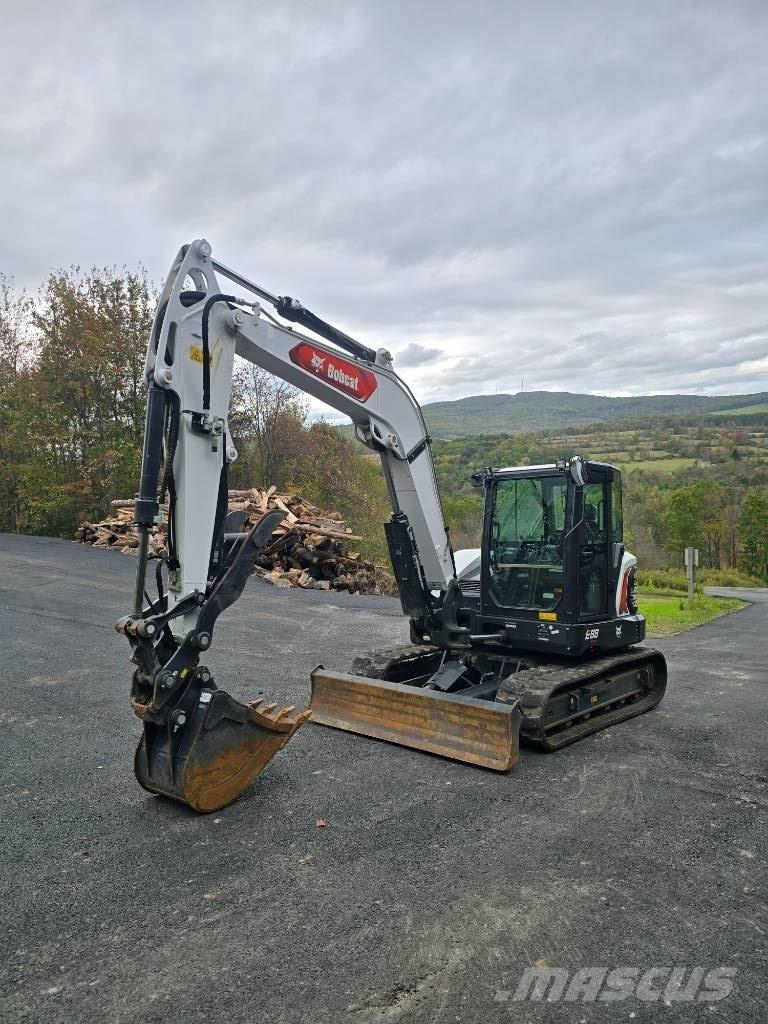 Bobcat E 88 R2 حفارات زحافة