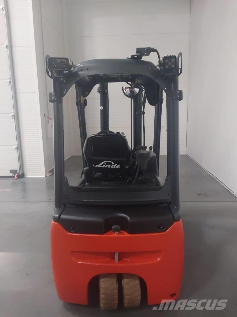 Linde E20L شاحنات ذات رافعات شوكية تعمل بالكهرباء