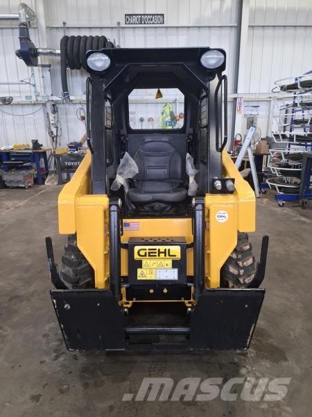 Gehl GHEL R105 لوادر انزلاقية التوجيه