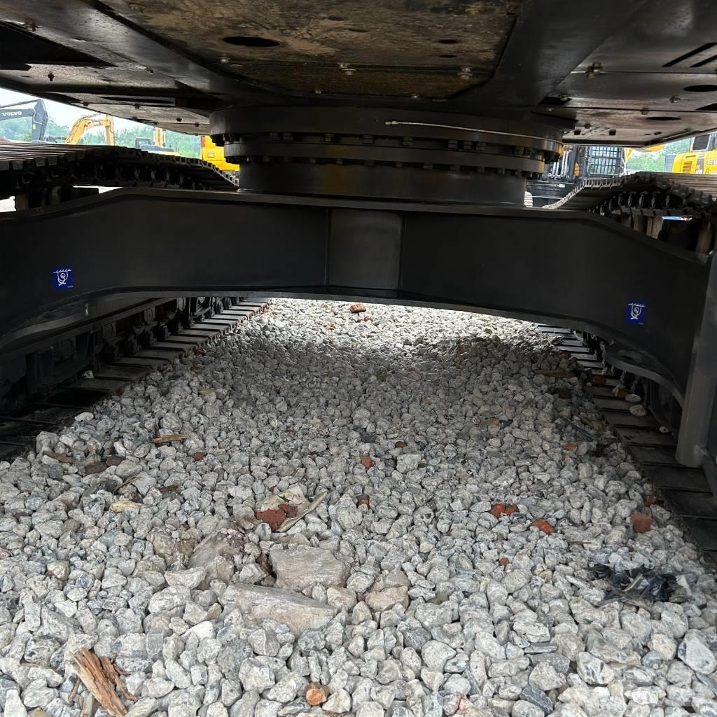 Volvo 290 حفارات زحافة
