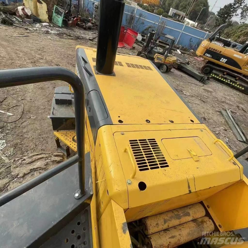 Komatsu WA 500 لوادر بعجل