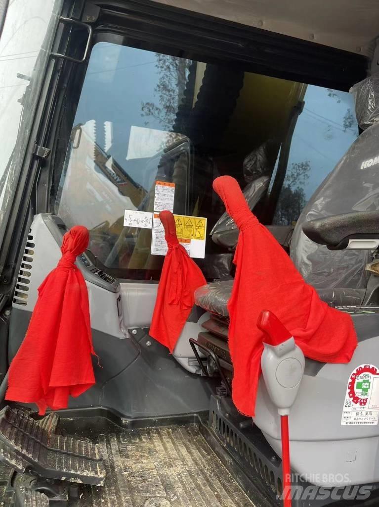 Komatsu PC 130-8 حفارات وسط 7 طن - 12 طن