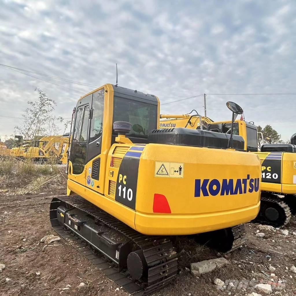 Komatsu PC 110 حفارات وسط 7 طن - 12 طن
