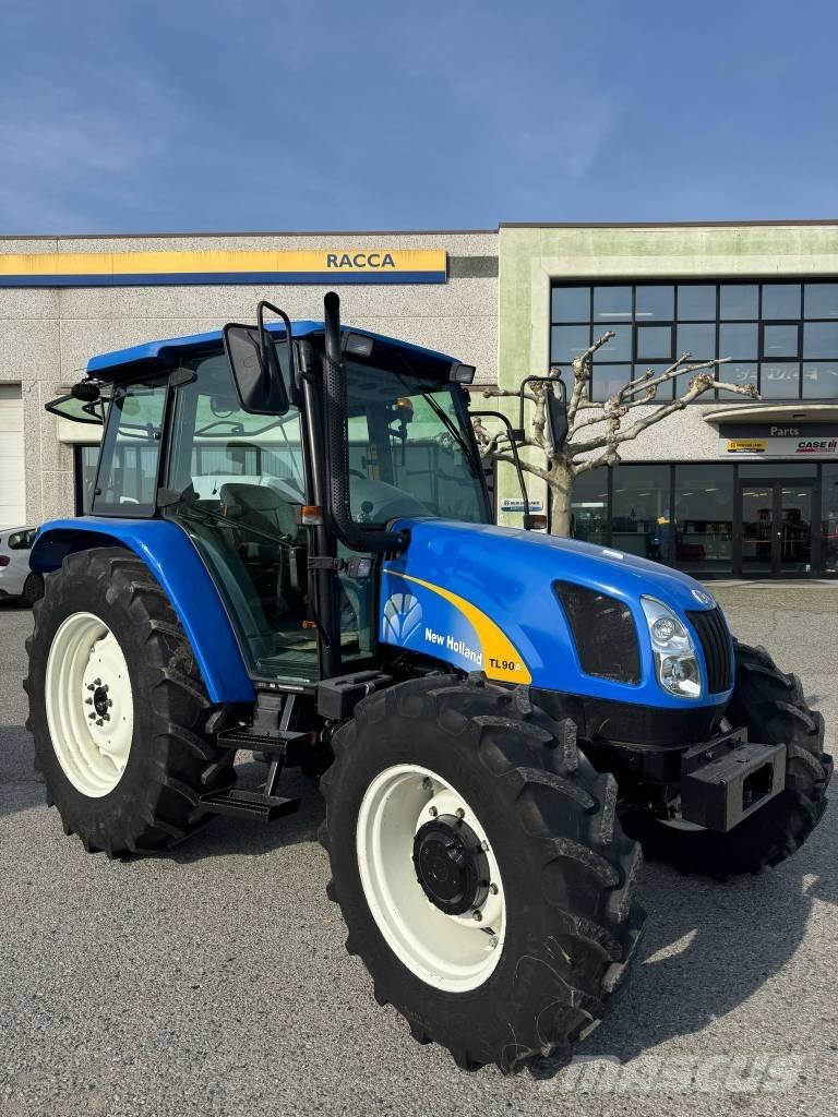 New Holland TL 90 A الجرارات