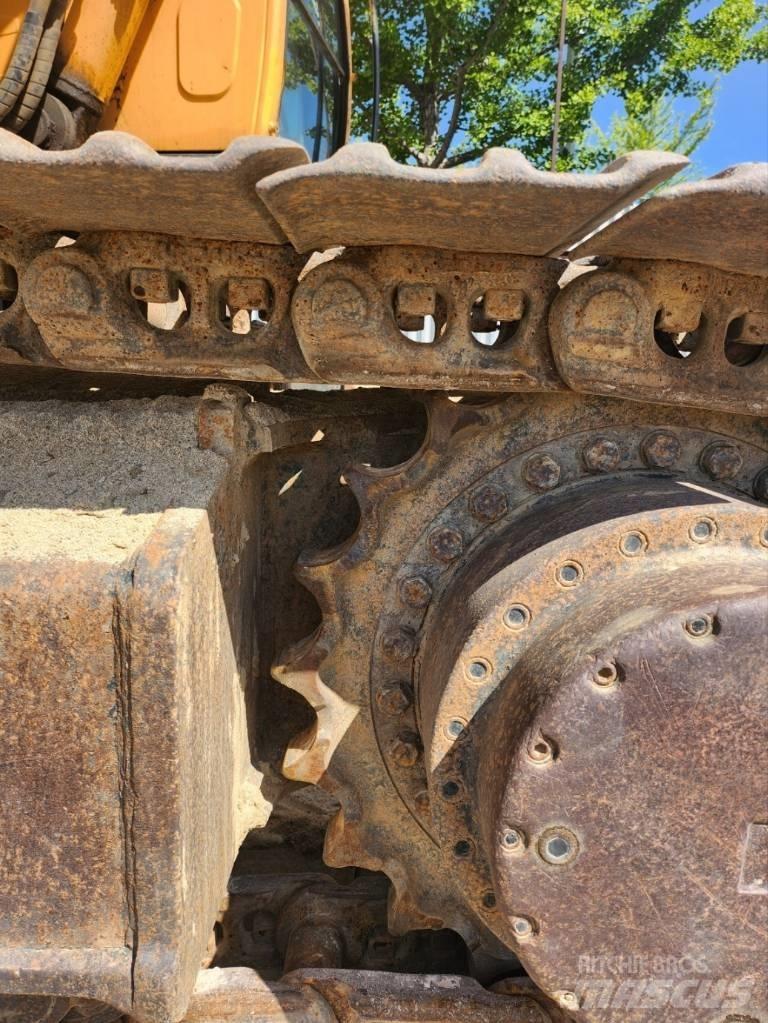 Hyundai Robex 300 LC حفارات زحافة