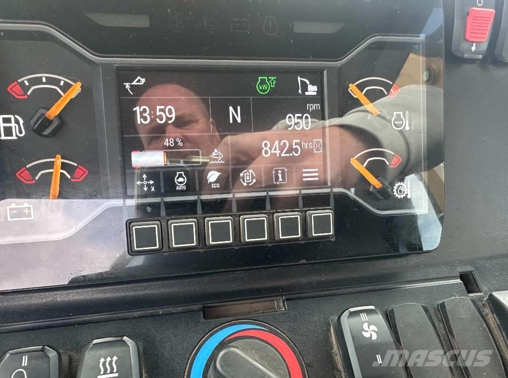 CAT 432 لوادر ذات جرافات عكسية