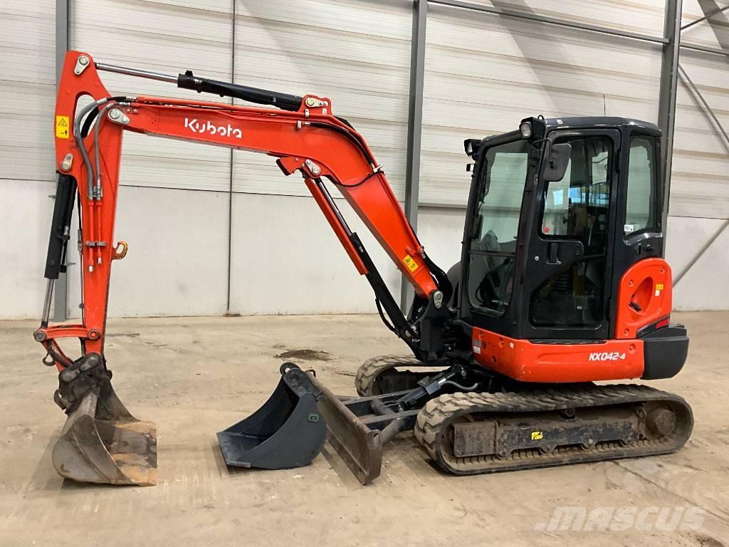 Kubota KX 042-4 حفارات صغيرة أقل من 7 طن (حفارات صغيرة)