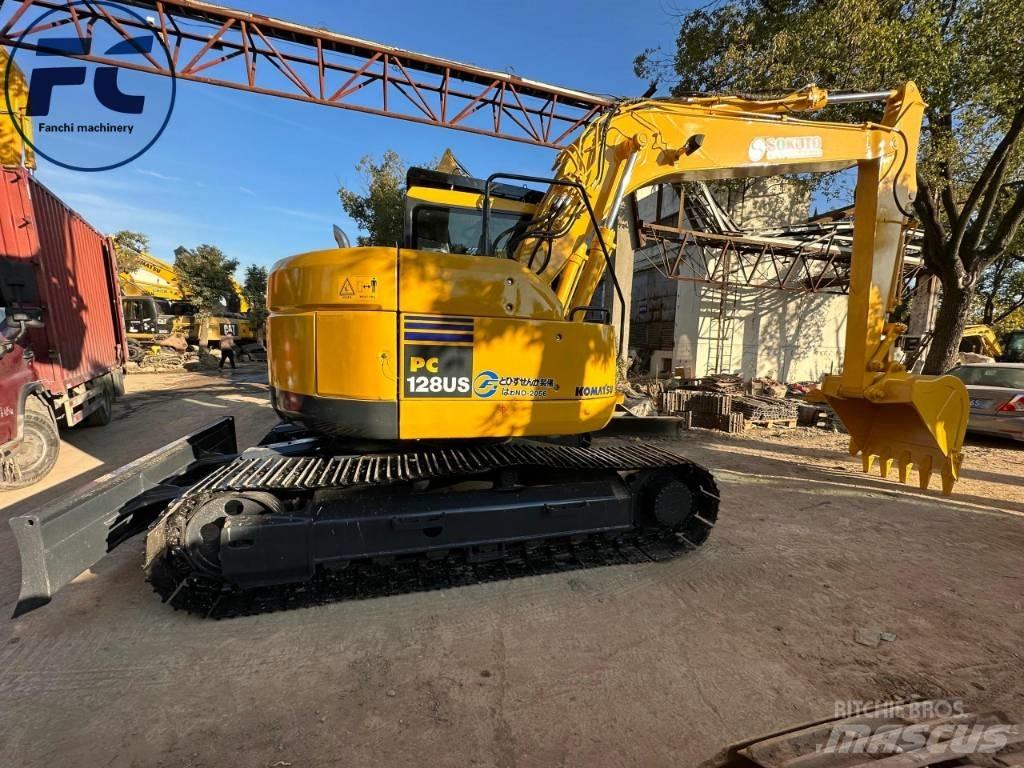 Komatsu PC 128 US حفارات زحافة