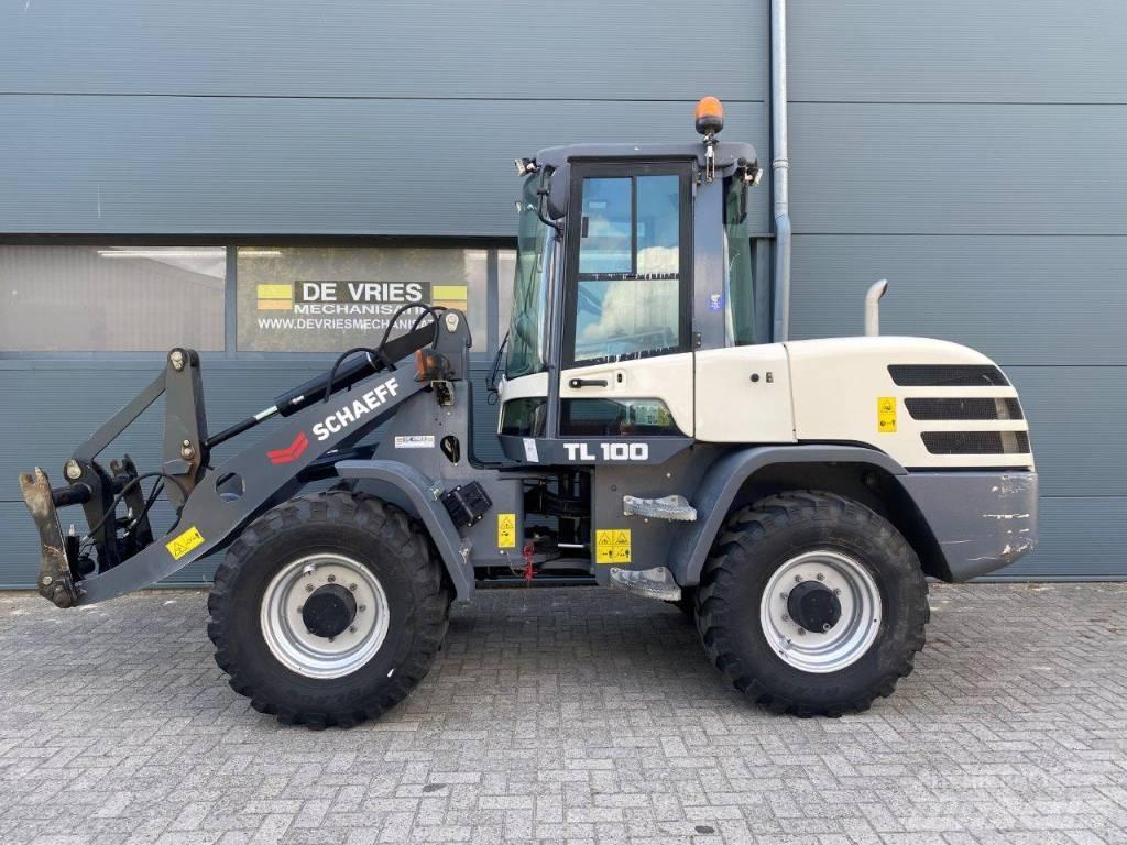 Schaeff TL 100 لوادر متعددة الأغراض