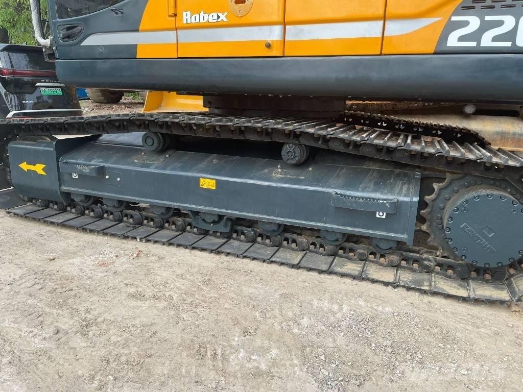 Hyundai 220LC-9S حفارات زحافة