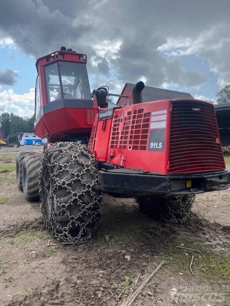 Komatsu 911.5 حصادات