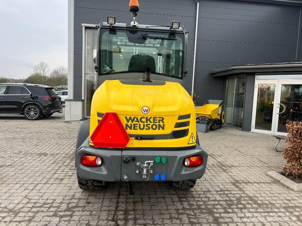 Wacker Neuson WL 52 لوادر بعجل