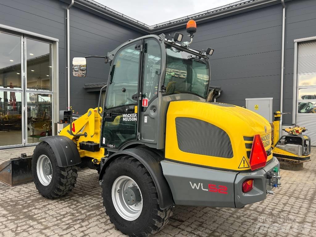 Wacker Neuson WL 52 لوادر بعجل