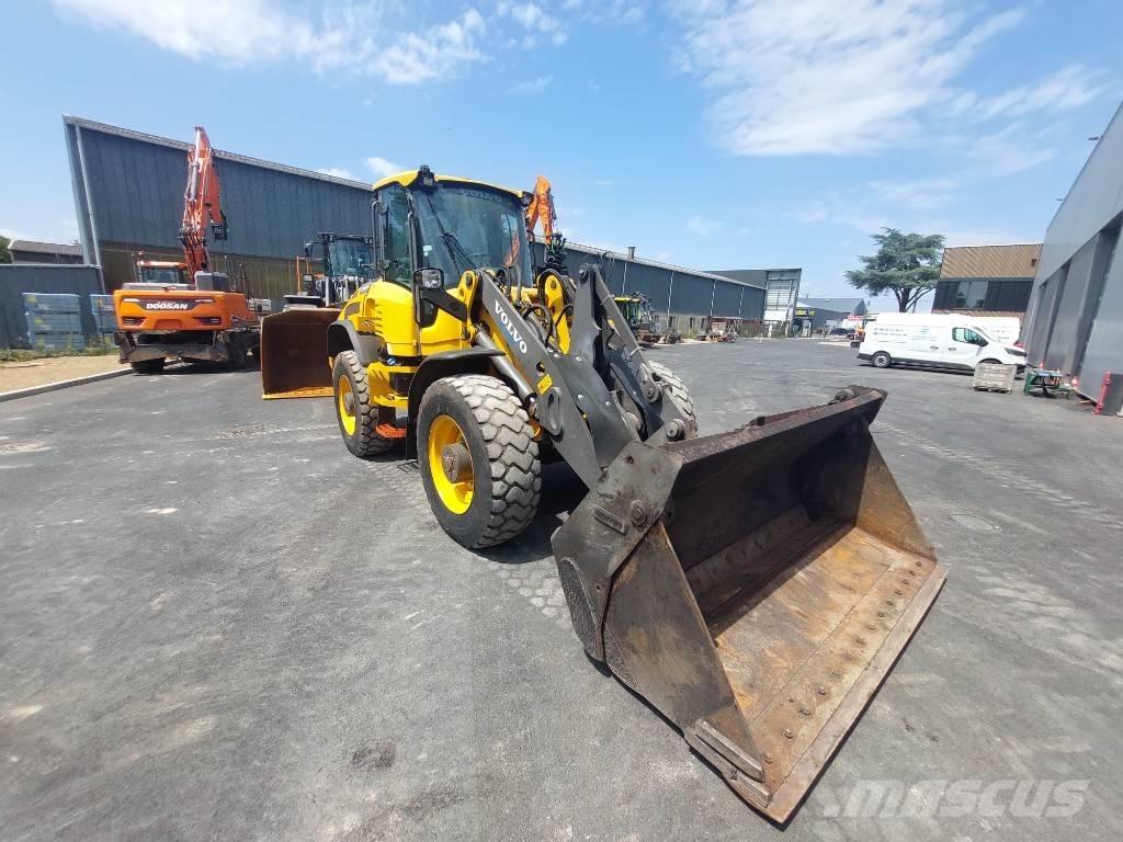 Volvo L 45 H لوادر بعجل