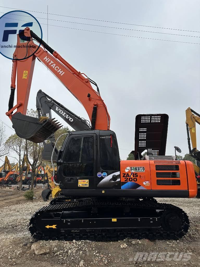 Hitachi ZX 200 حفارات زحافة