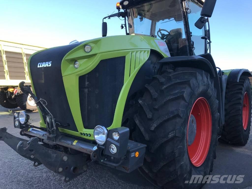 CLAAS XERION 4500 VC الجرارات