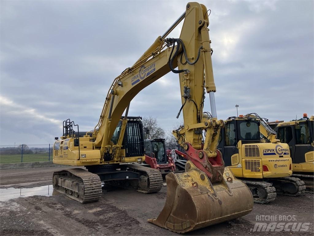 Komatsu HB365 LC-3 حفارات زحافة