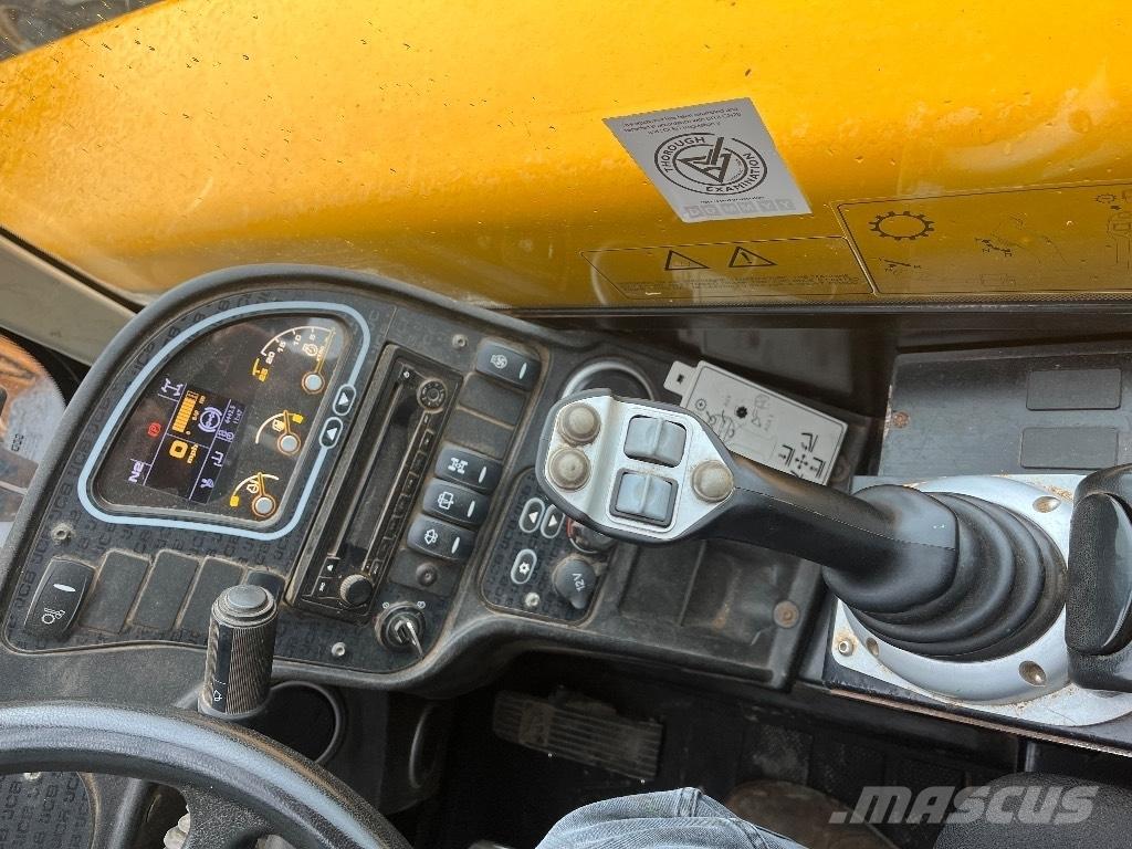 JCB 560-80 مناولات متداخلة
