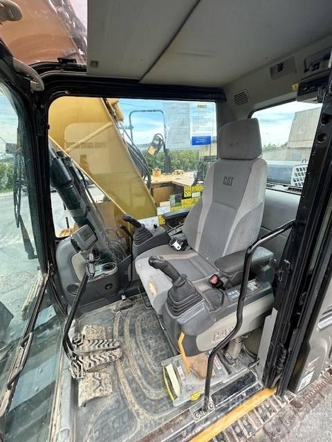 CAT 311 F LRR حفارات زحافة