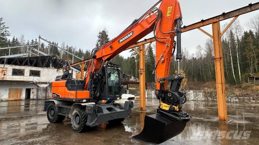 Doosan DX 170 W حفارات بعجل