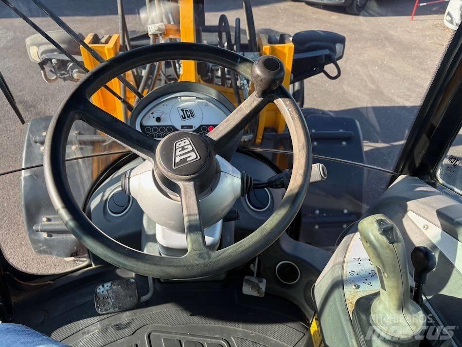 JCB 406 لوادر بعجل