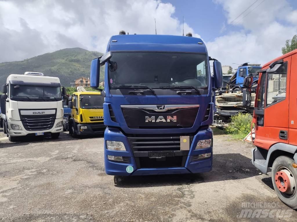 MAN TGX 26.420 شاحنات الحاويات
