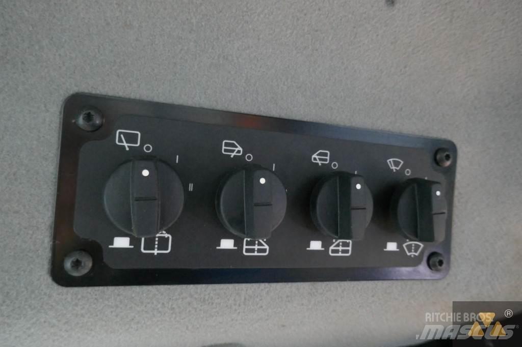 CAT D6T LGP بلدوزرات مجنزرة