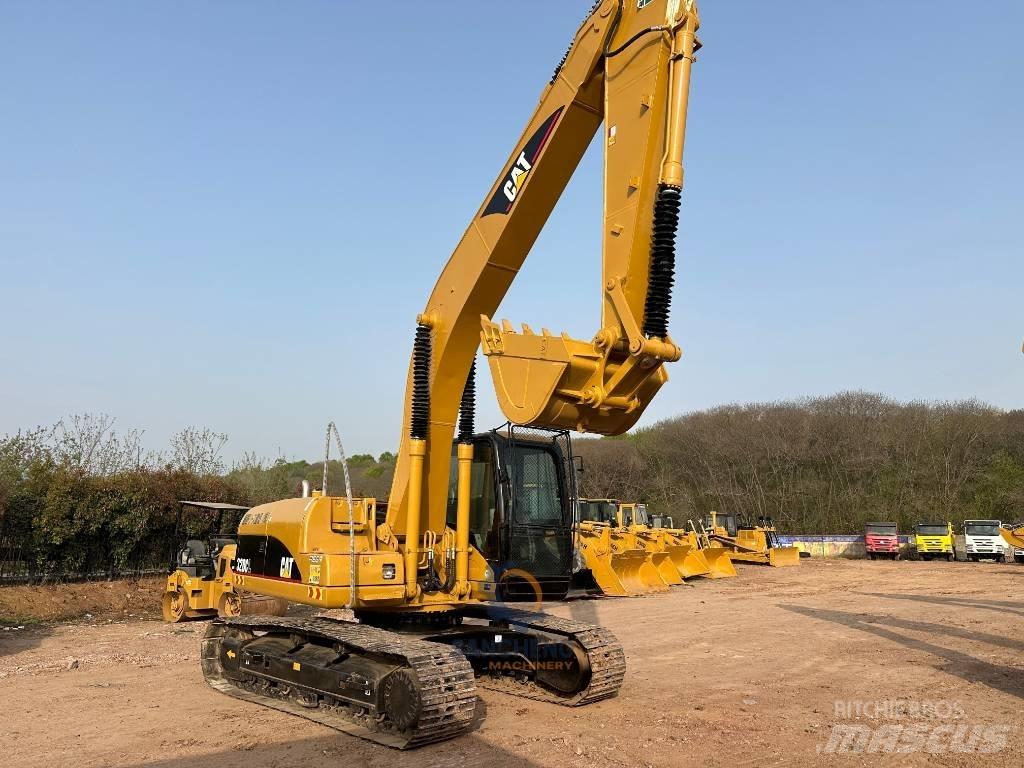 CAT 320 C L حفارات زحافة