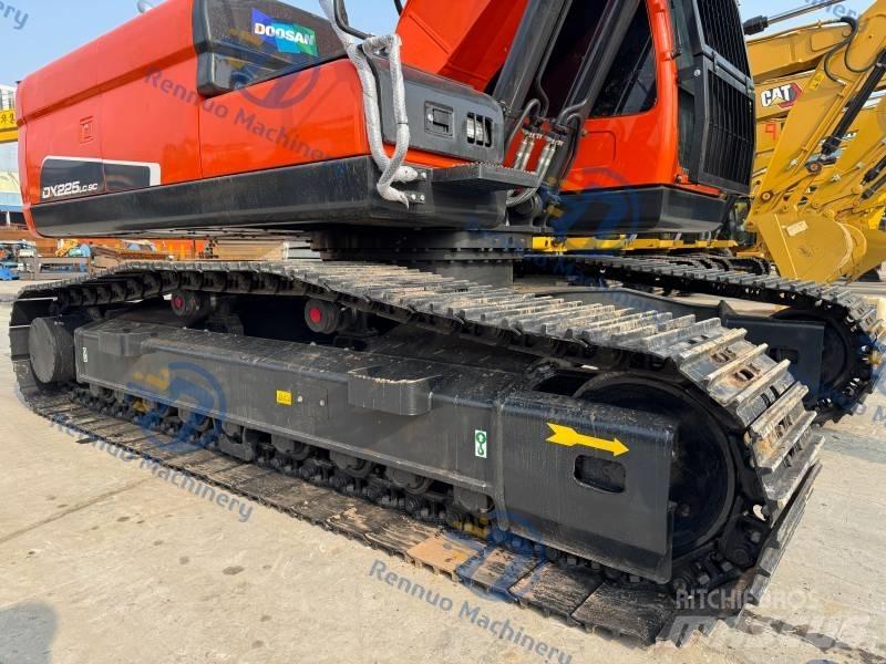 Doosan DX 225 LC-9C حفارات زحافة