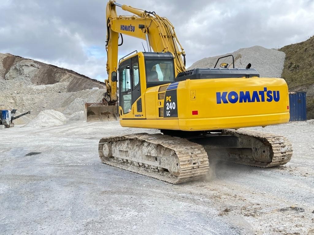 Komatsu PC 240 LC-7 حفارات زحافة