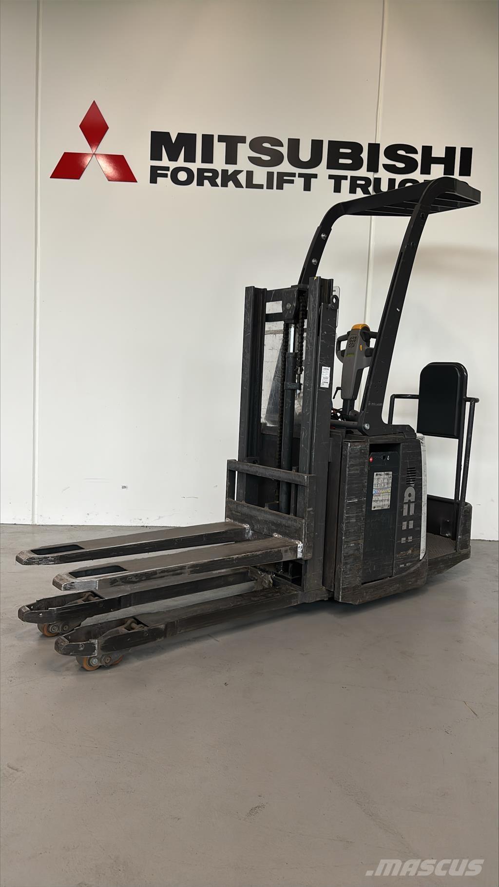 Atlet PDP200 شاحنات مناولة ذاتية الدفع