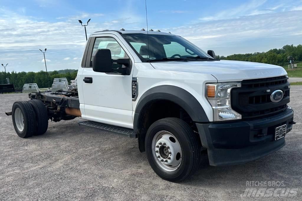 Ford F 550 XL SD شاحنات بمقصورة وهيكل