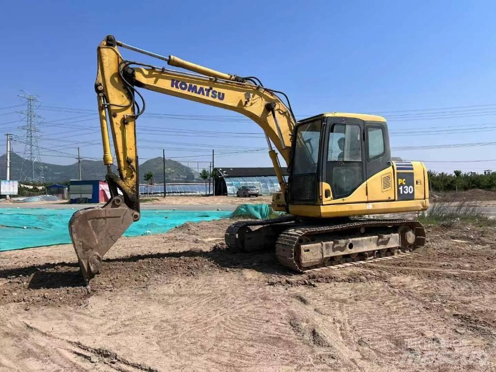 Komatsu PC 130 حفارات زحافة