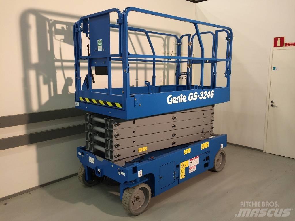 Genie GS 3246 رافعات مقصية الشكل