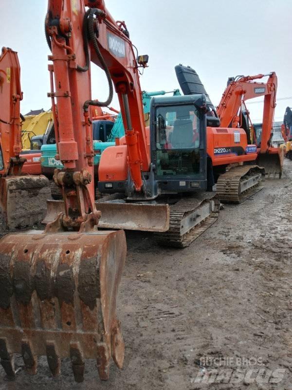 Doosan DH 80 حفارات وسط 7 طن - 12 طن