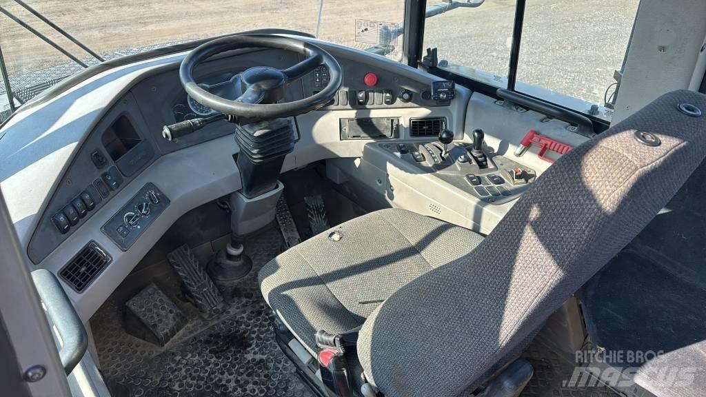 Volvo A 30 F ساحبات مفصلية