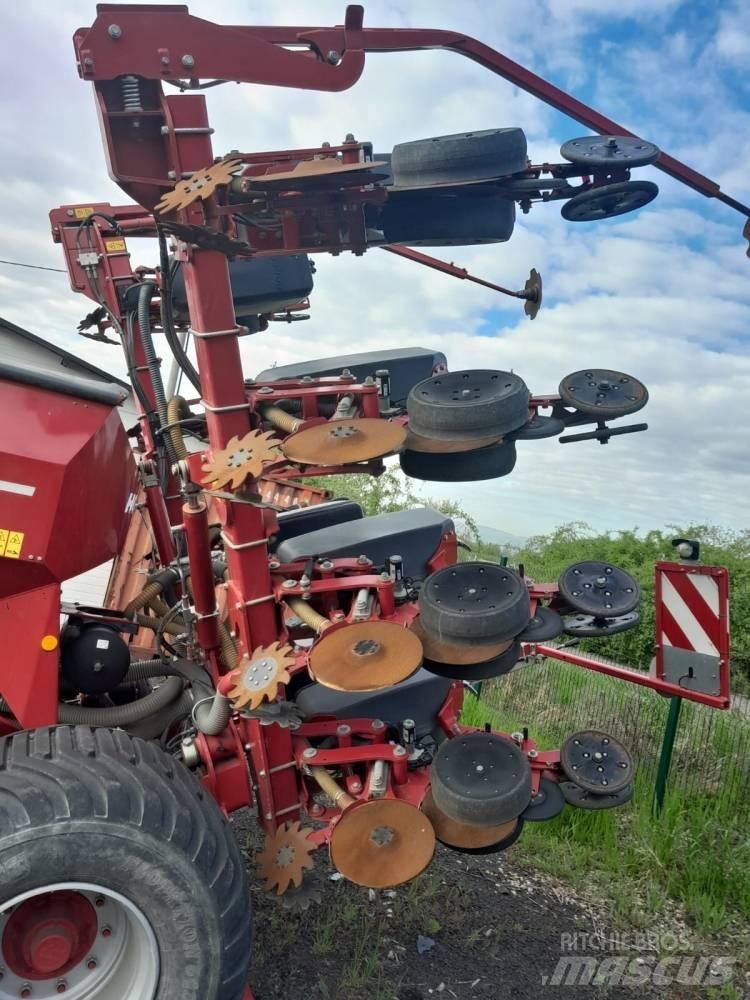Horsch Maestro 8 CC مثاقيب مدمجة