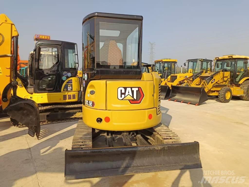 CAT 303 E CR حفارات زحافة