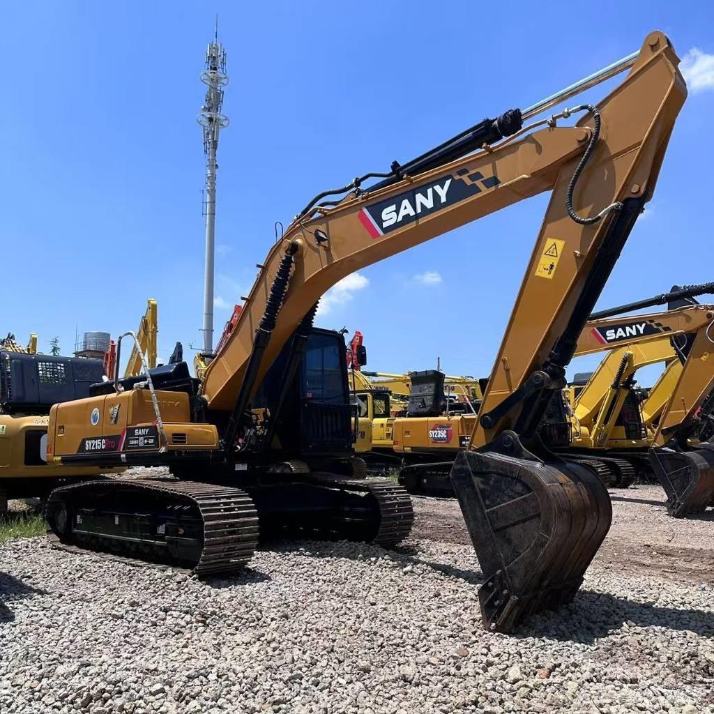Sany SY 215 C حفارات زحافة