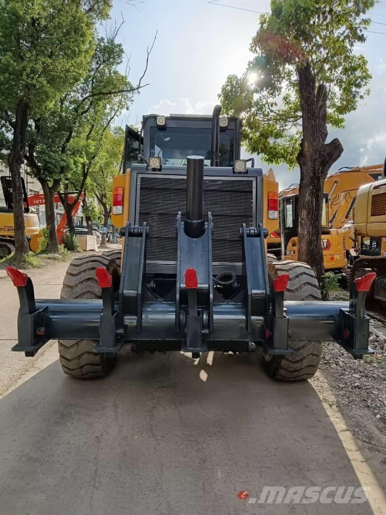 XCMG GR 2153 معدات تمهيد الطرق