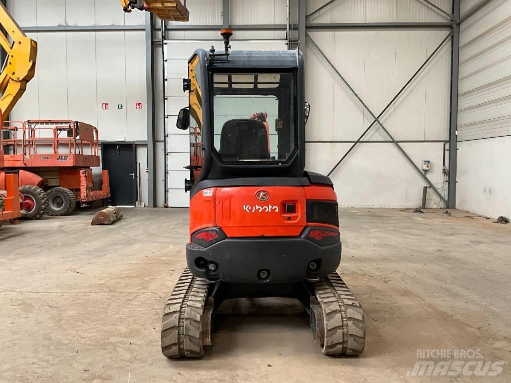 Kubota U 27-4 حفارات صغيرة أقل من 7 طن (حفارات صغيرة)