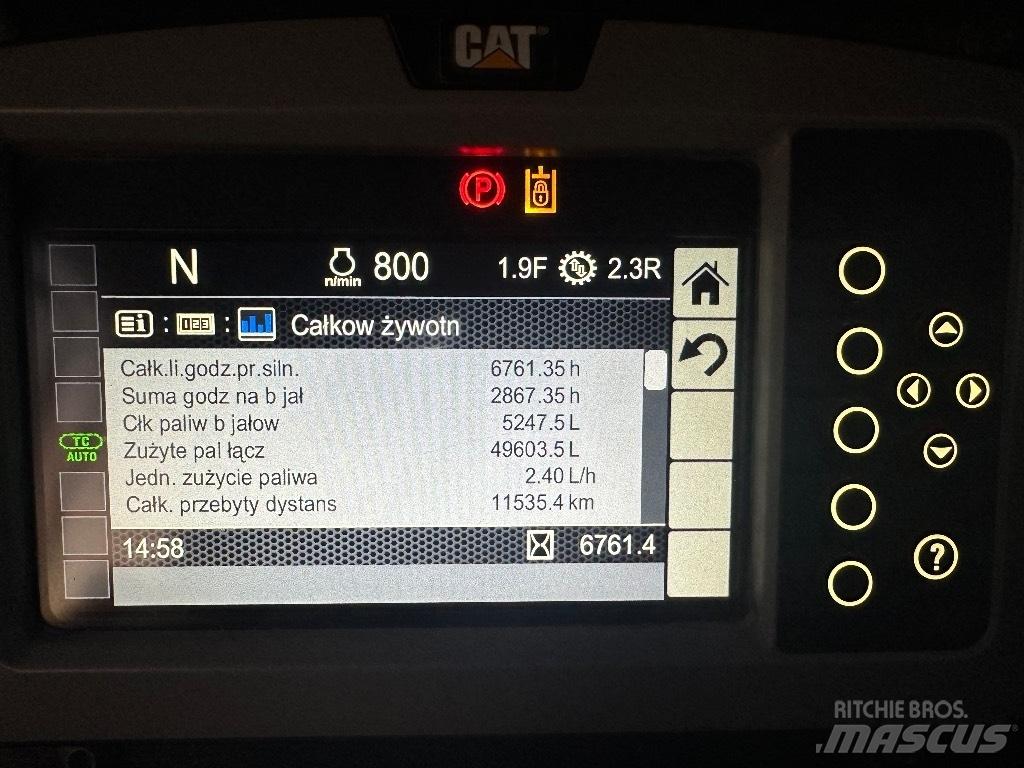 CAT D 6 K 2 LGP بلدوزرات مجنزرة